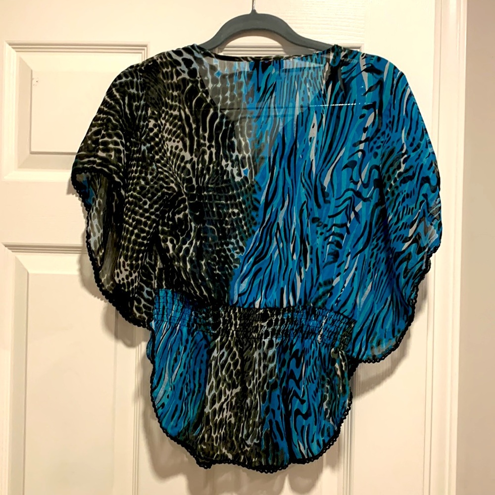 Boho Animal Print Top in Blue - Picture 3 of 4